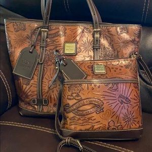 Disney Dooney & Bourke Purse & Tote can separate